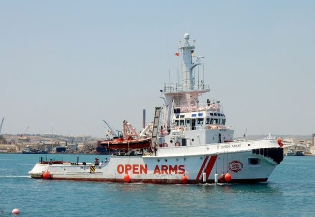 OPEN ARMS  Imo.7325887   Spanish rescue  tug    b.1974.  427grt.   19-7-17